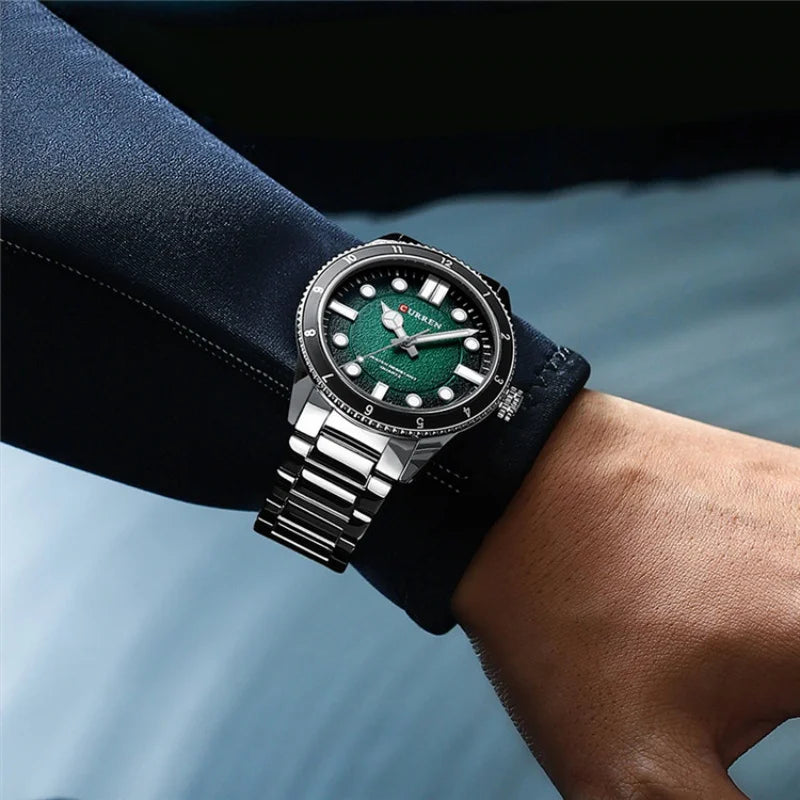 CURREN 8450 Relógios de quartzo masculinos à prova d'água pulseira de aço inoxidável moda esportiva luminosa homem de negócios simples relógio de pulso casual