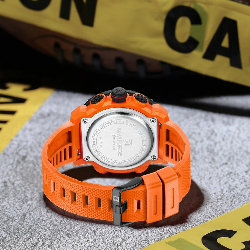 NAVIFORCE 7114 Relógio de pulso eletrônico de quartzo masculino com display duplo calendário pulseira de silicone à prova d'água relógios esportivos casuais para homens